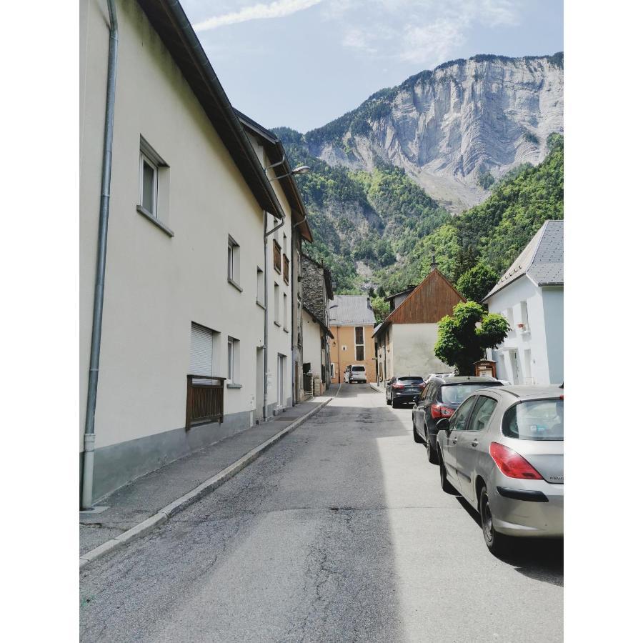 L'Edelweis Apartment Le Bourg-d'Oisans Luaran gambar